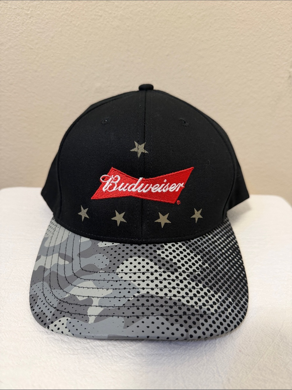 Budweiser Logo Hat Baseball Cap Camo Rim Size OS